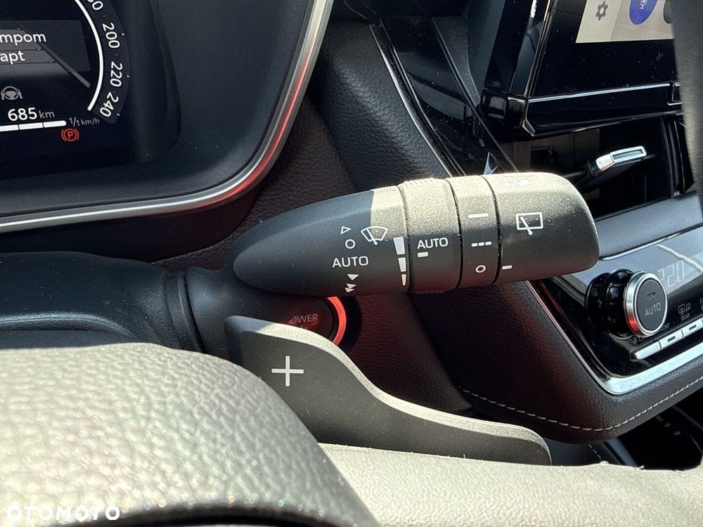 Toyota Corolla 2.0 Hybrid Style - 19