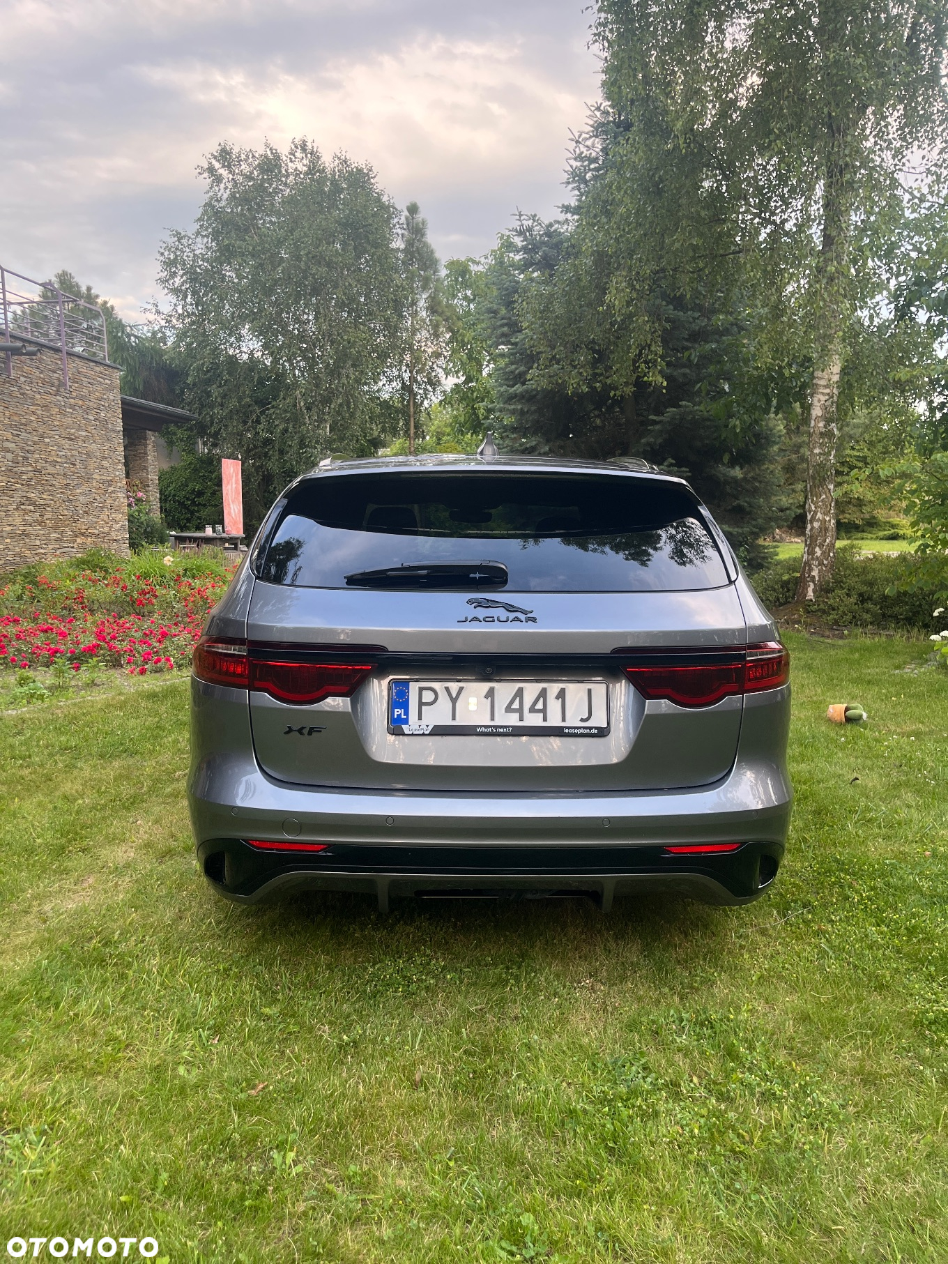 Jaguar XF D200 AWD Sportbrake R-Dynamic SE - 5