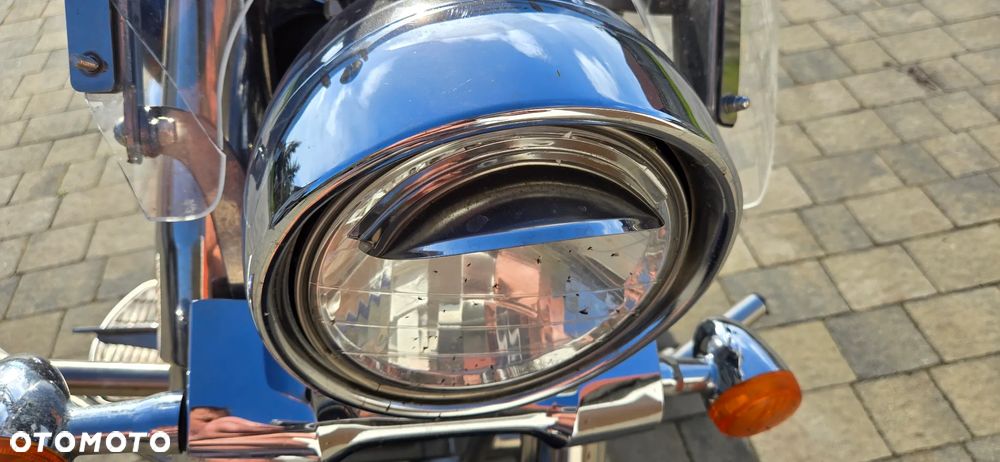 Suzuki Boulevard - 22