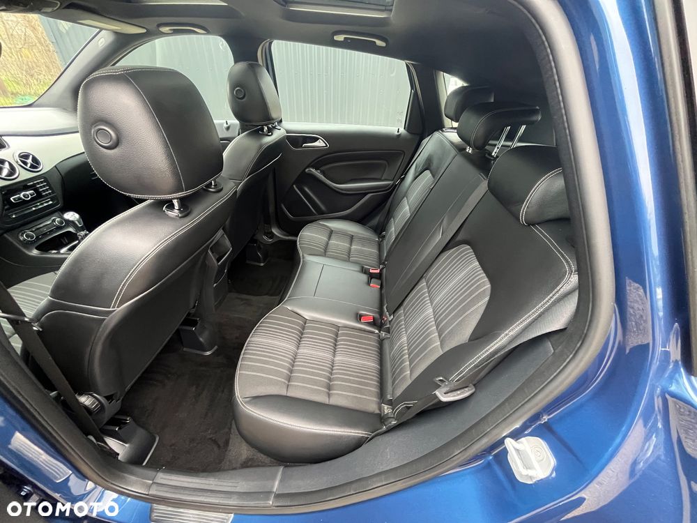Mercedes-Benz Klasa B 180 (BlueEFFICIENCY) - 22