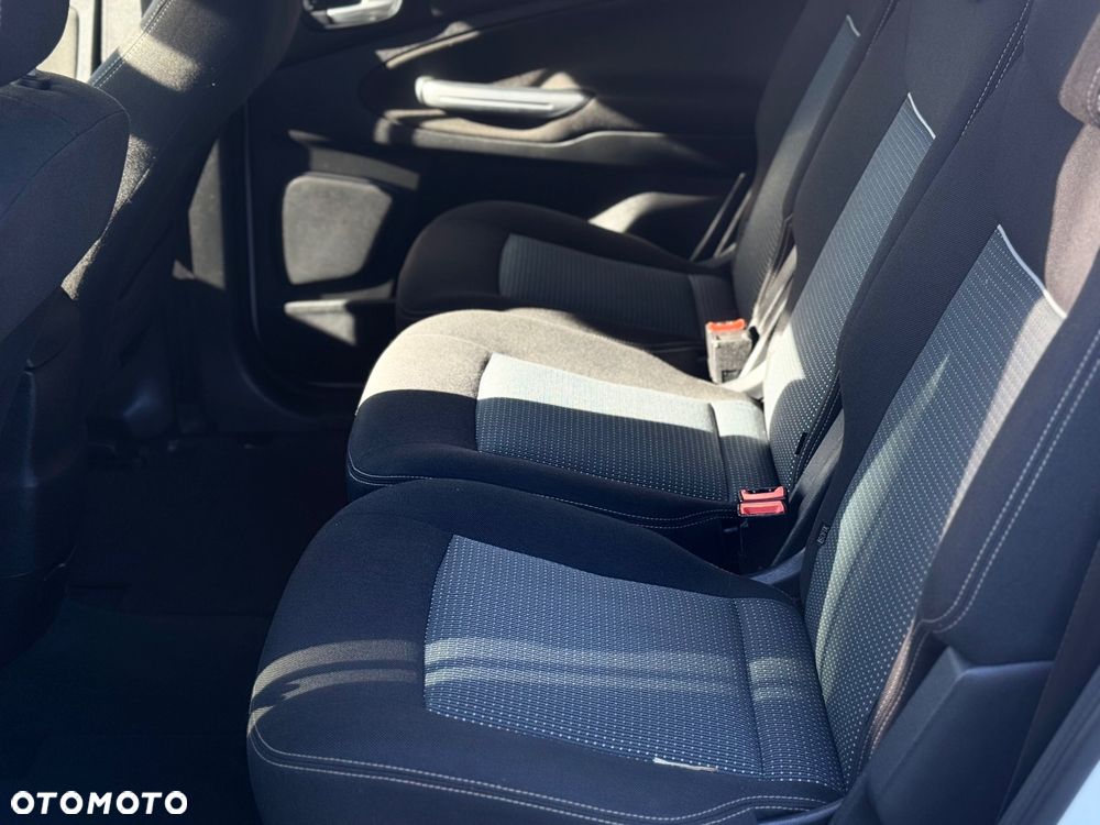 Ford S-Max - 20