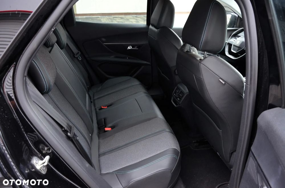 Peugeot 3008 225 e-EAT8 Allure - 18