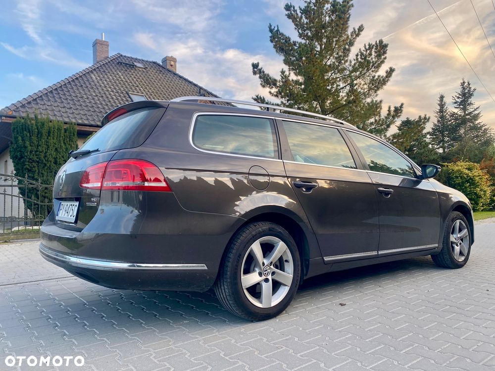 Volkswagen Passat - 25