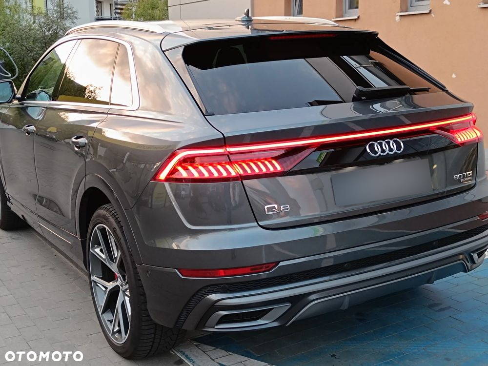Audi Q8 - 34