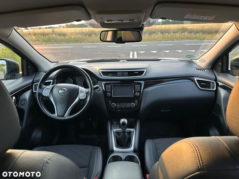 Nissan Qashqai 1.6 DIG-T Tekna - 10