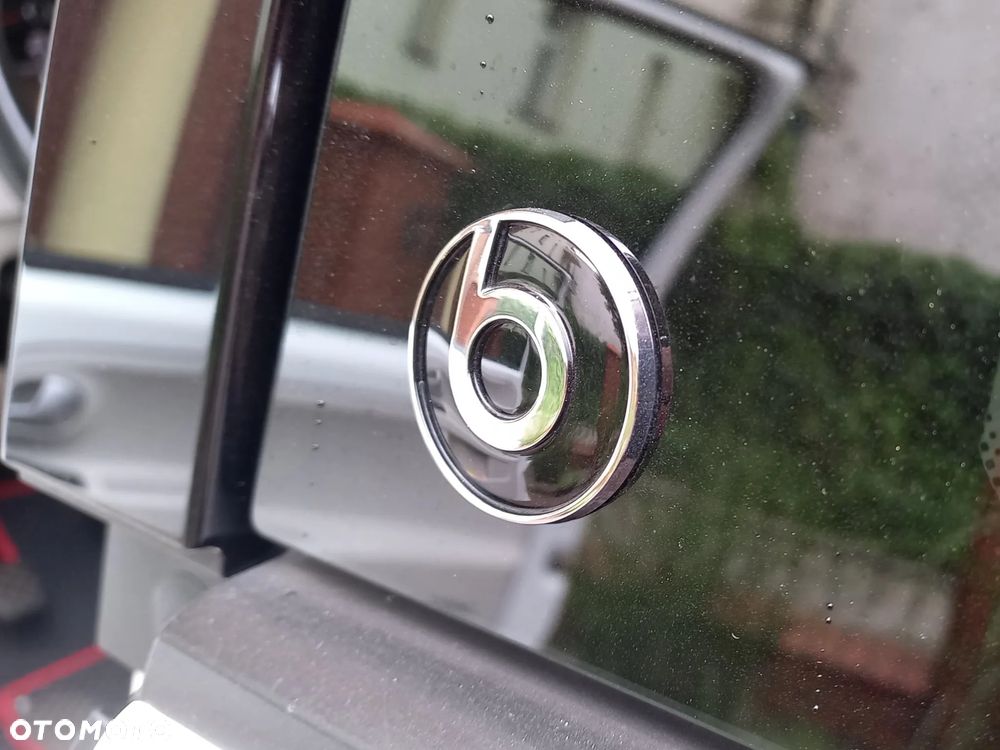 Volkswagen up! 1.0 Beats - 24