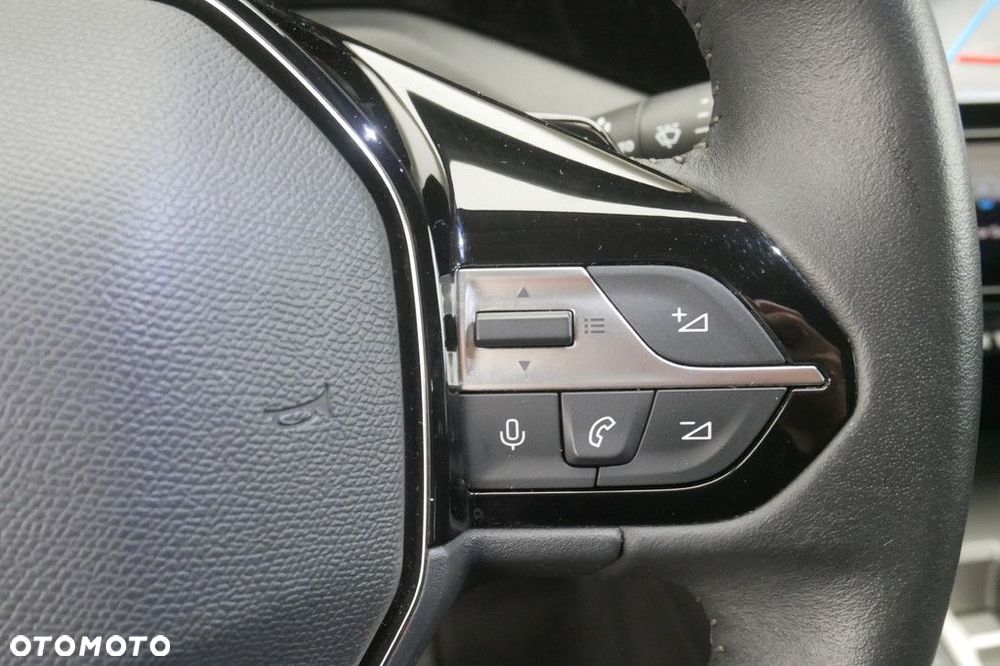 Peugeot 308 - 23