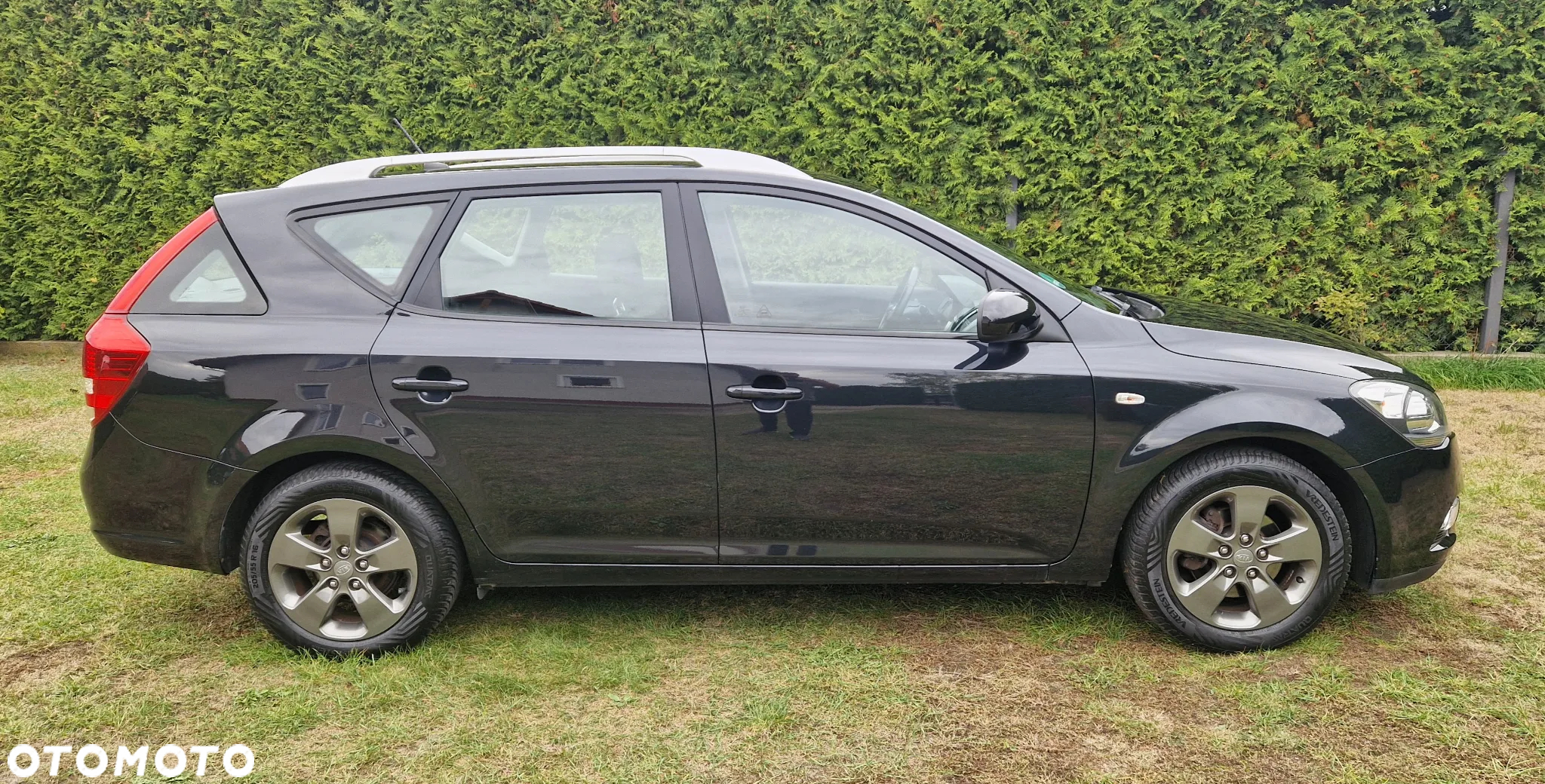 Kia Ceed - 4
