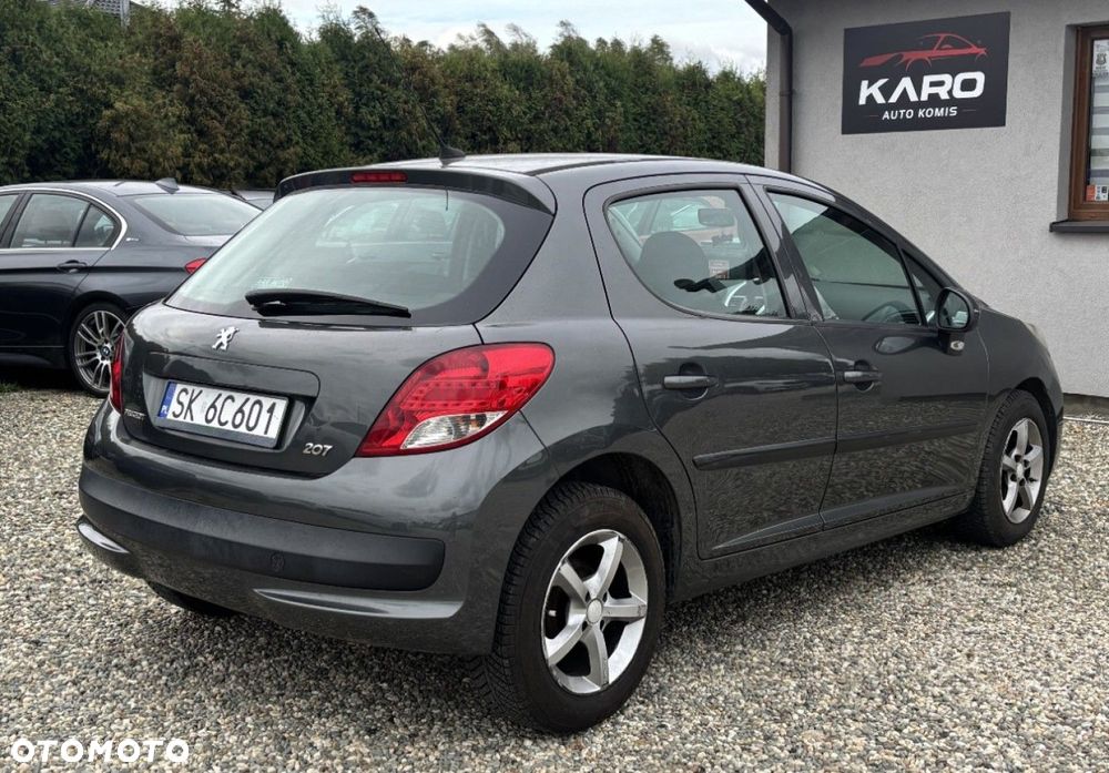 Peugeot 207 - 7