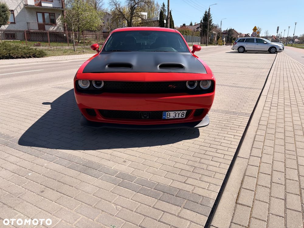 Dodge Challenger - 2