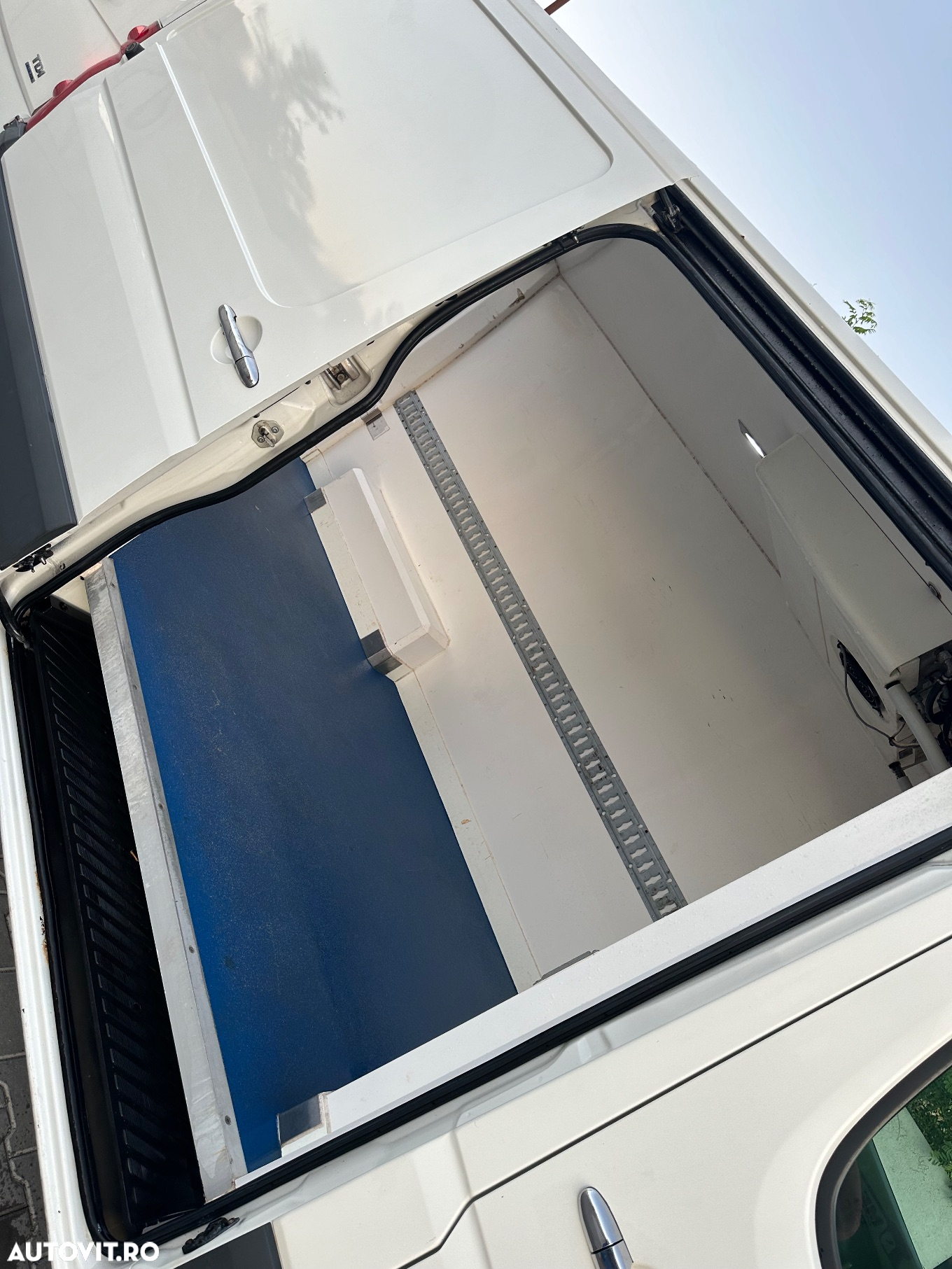 Volkswagen Crafter - 11
