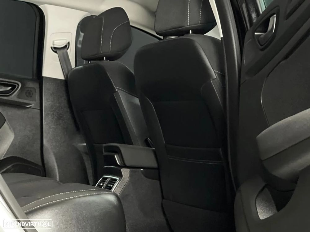 Renault Mégane Sport Tourer - 9