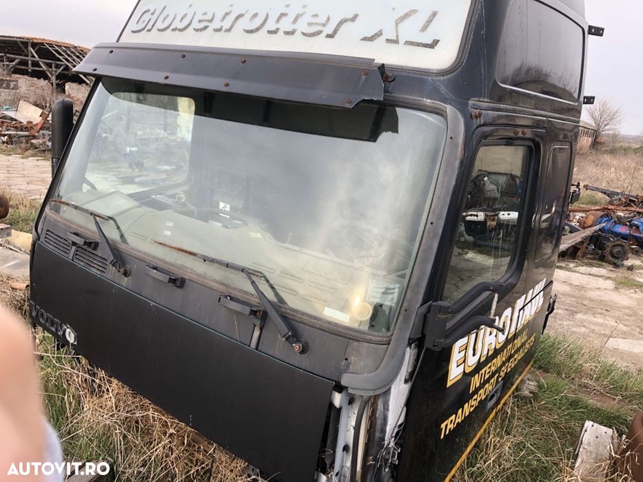 Cabina Volvo FH 12 2 bucati pe stoc Dezmembrari - 1