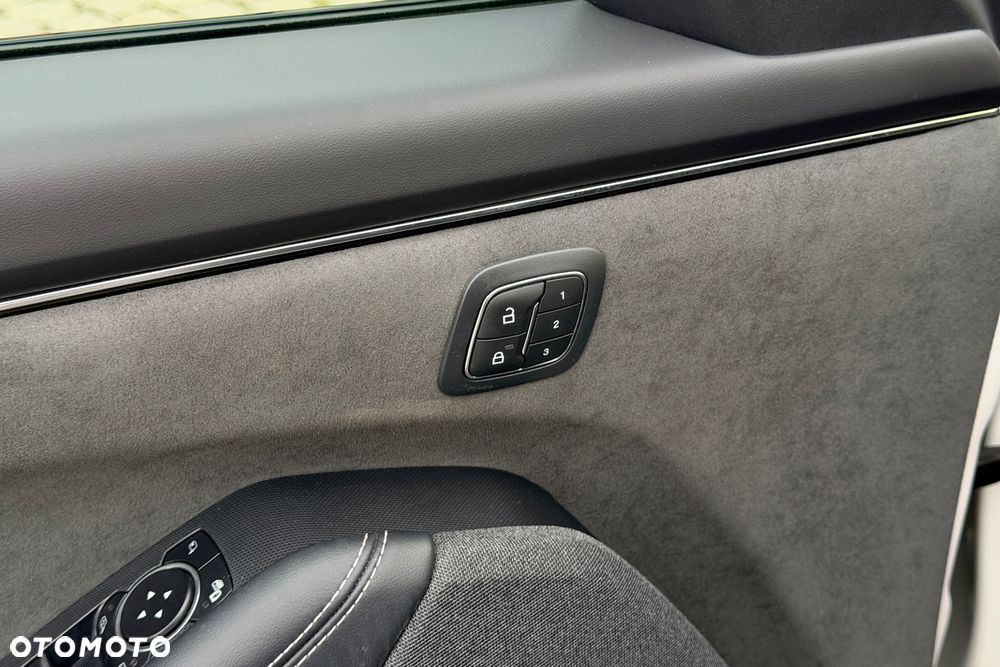 Ford Mustang Mach-E 98kWh AWD GT - 13