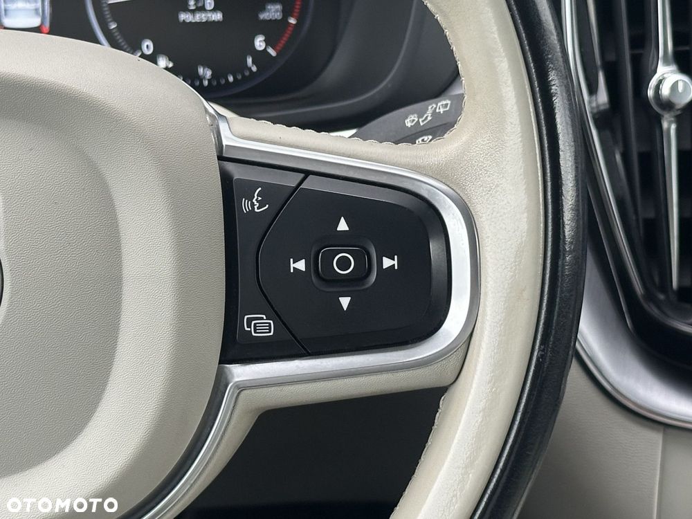 Volvo XC 60 - 13