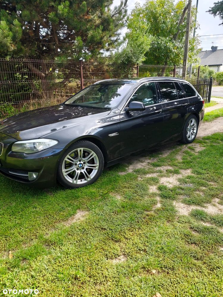 BMW Seria 5 530d Luxury Line - 8