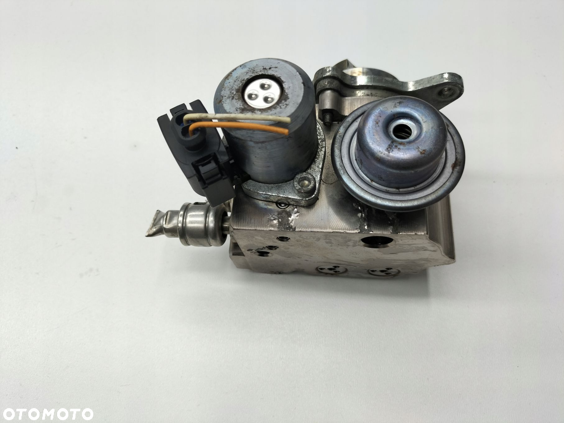 MINI CITROEN DS3 1.6 THP POMPA PALIWA V758887980 - 2