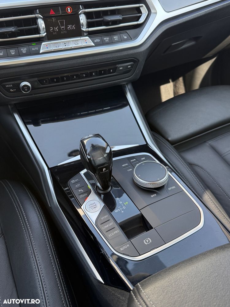 BMW Seria 3 320d Aut. Sport Line - 25