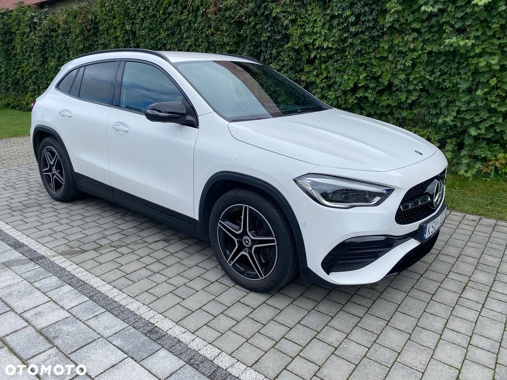 Mercedes-Benz GLA 250 4-Matic AMG Line - 1