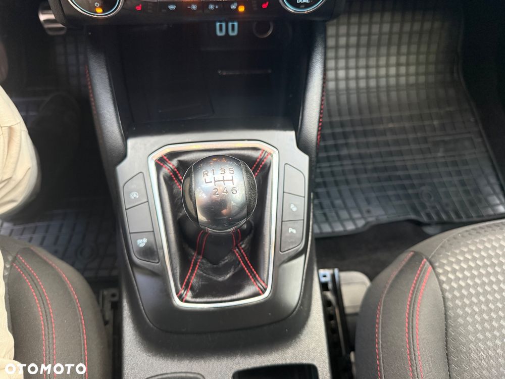 Ford Kuga 1.5 EcoBoost FWD ST-Line ASS - 14