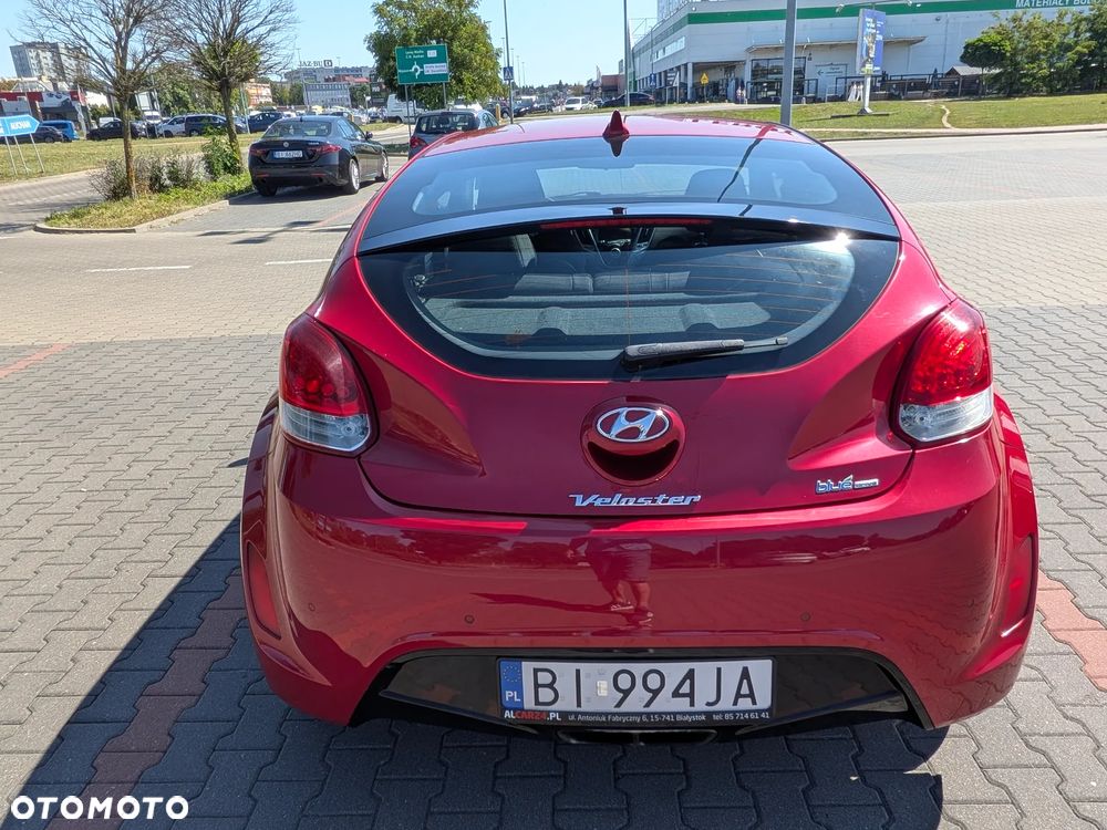 Hyundai Veloster 1.6 blue Style - 4