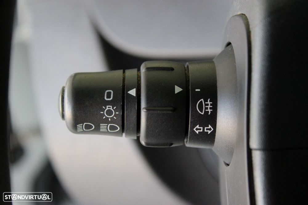 Renault Kangoo 1.5 DCI 75CV - 13