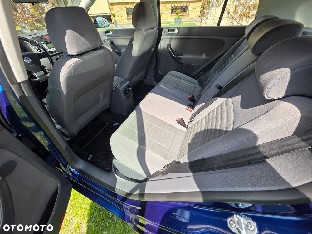 Volkswagen Golf Plus - 15