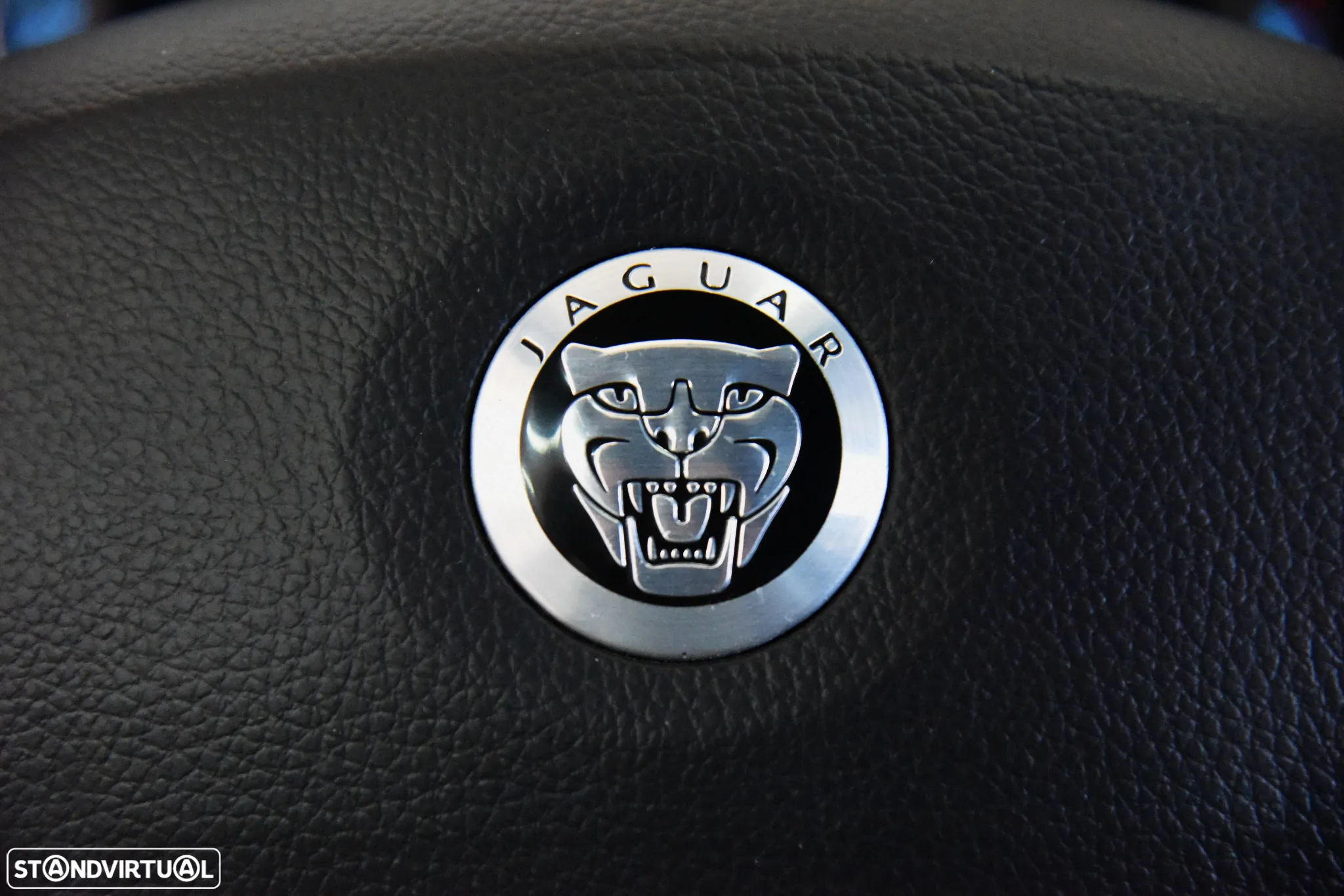 Jaguar XF 2.7 D V6 Luxury - 18