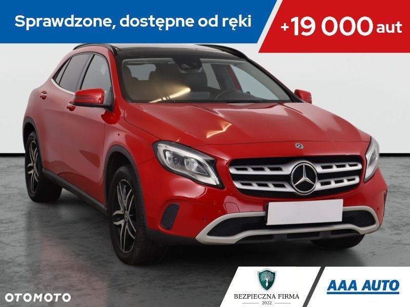 Mercedes-Benz GLA - 2