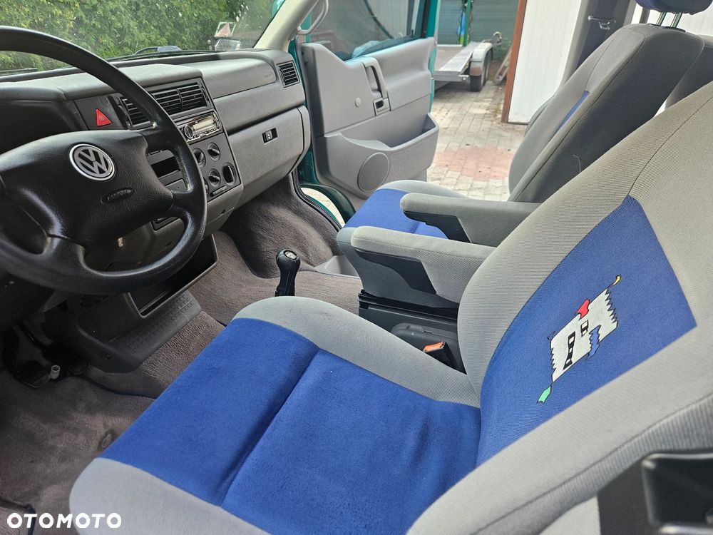 Volkswagen Multivan - 7