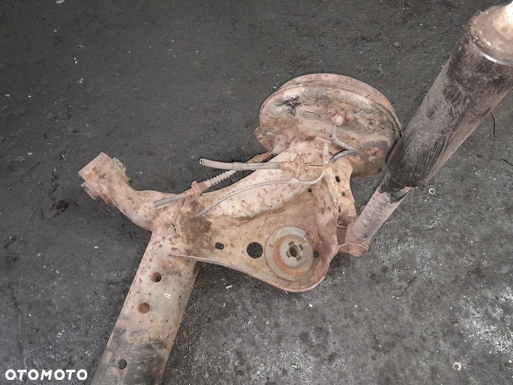 Belka zawieszenia tylnego Mazda 2 DE 07-14r. - 5