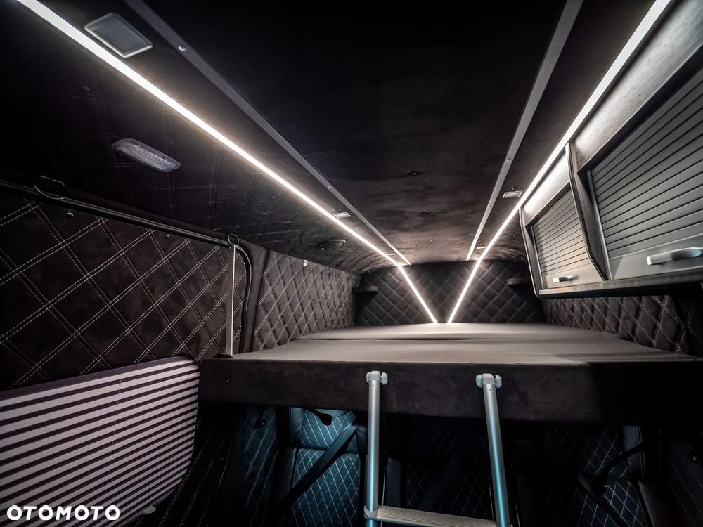 Mercedes-Benz Sprinter - 26