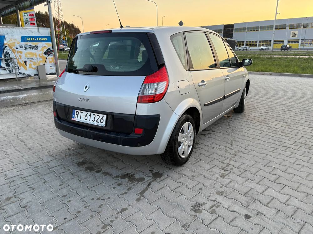 Renault Scenic 1.6 16V Expression - 8