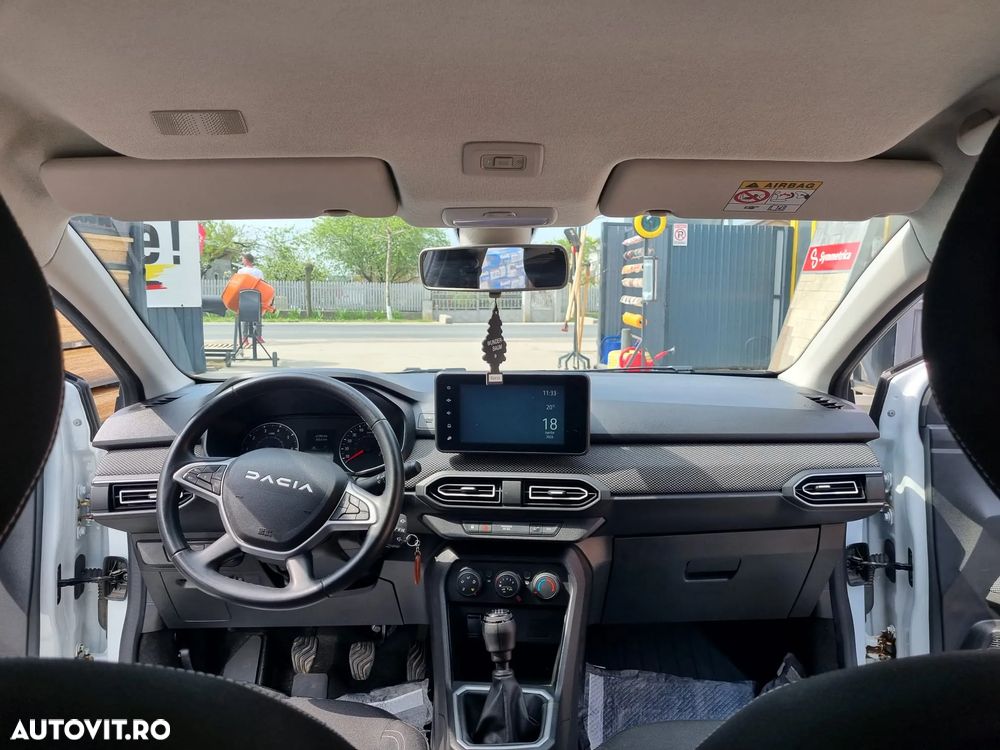 Dacia Logan TCe 90 MT6 Comfort - 6
