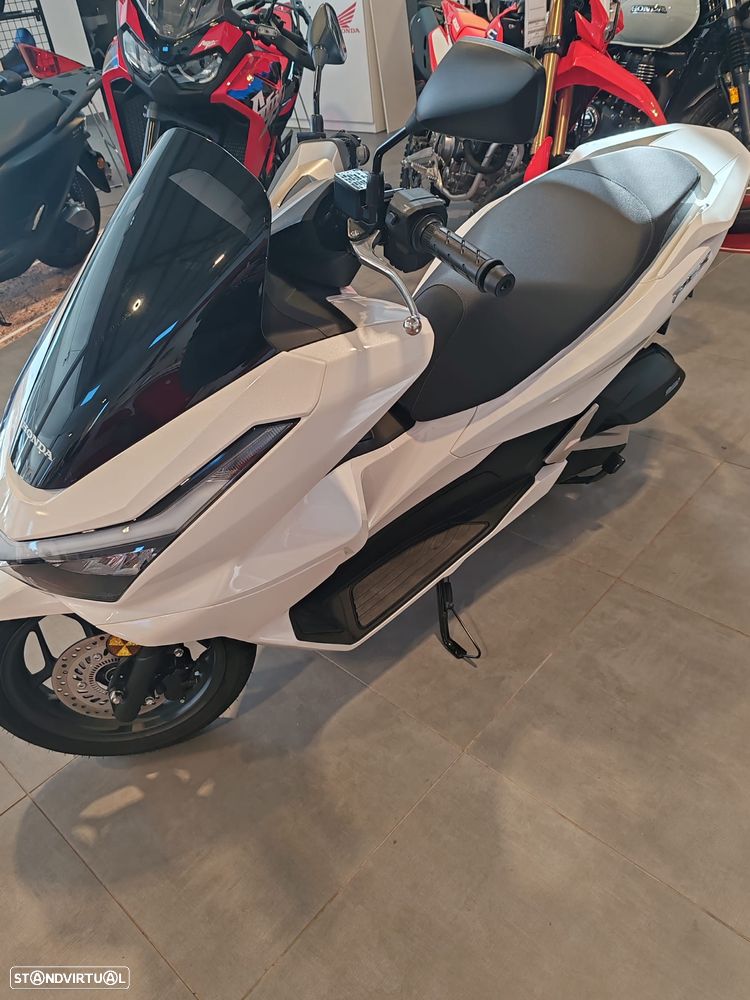 Honda PCX125 DX - 6