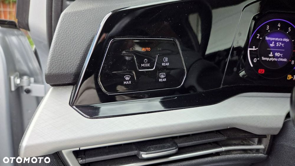 Volkswagen Golf - 19