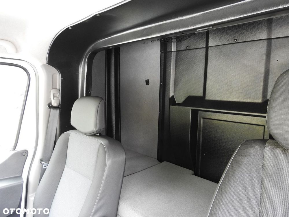 Renault MASTER PLANDEKA 10 PALET WEBASTO TEMPOMAT KLIMATYZACJA LEDY PNEUMATYKA  165KM - 39