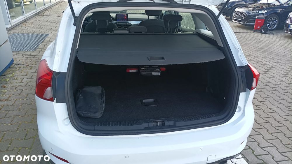 Ford Focus 2.0 EcoBlue Titanium X - 11