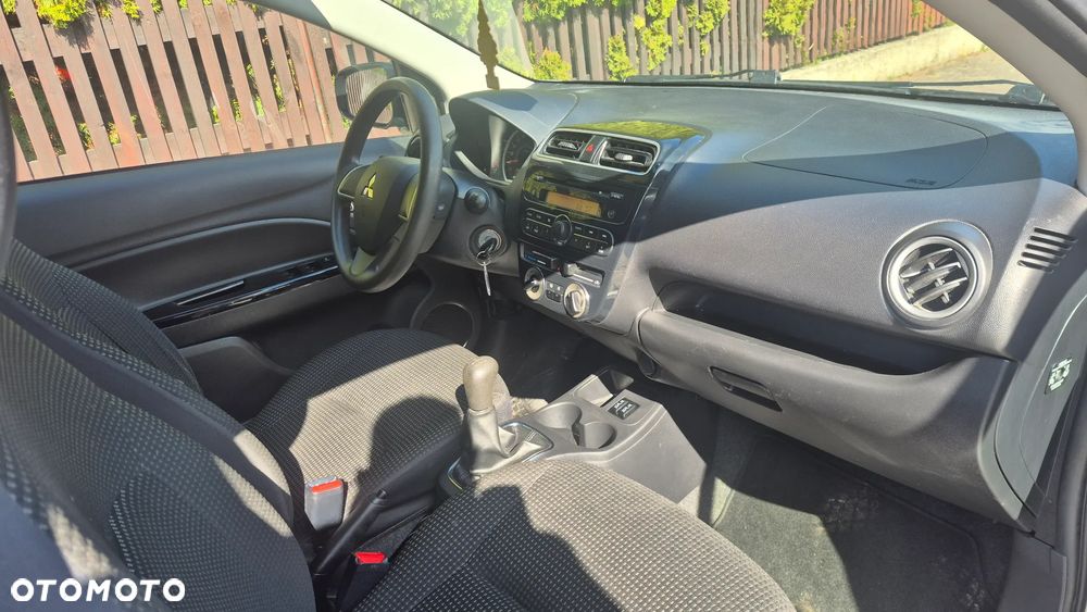 Mitsubishi Space Star 1.2 Intense - 19