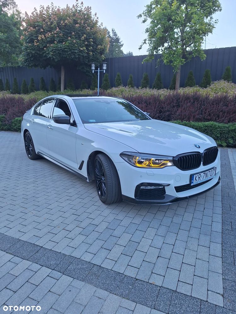 BMW Seria 5 530i xDrive Sport Line sport - 9
