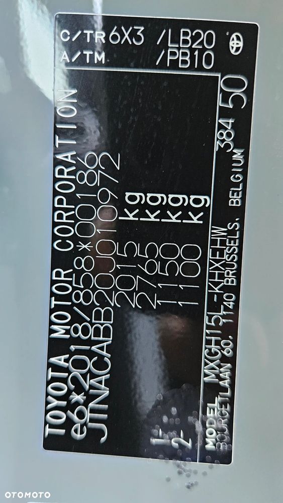 Toyota Corolla Cross 2.0 Hybrid Executive AWD - 27