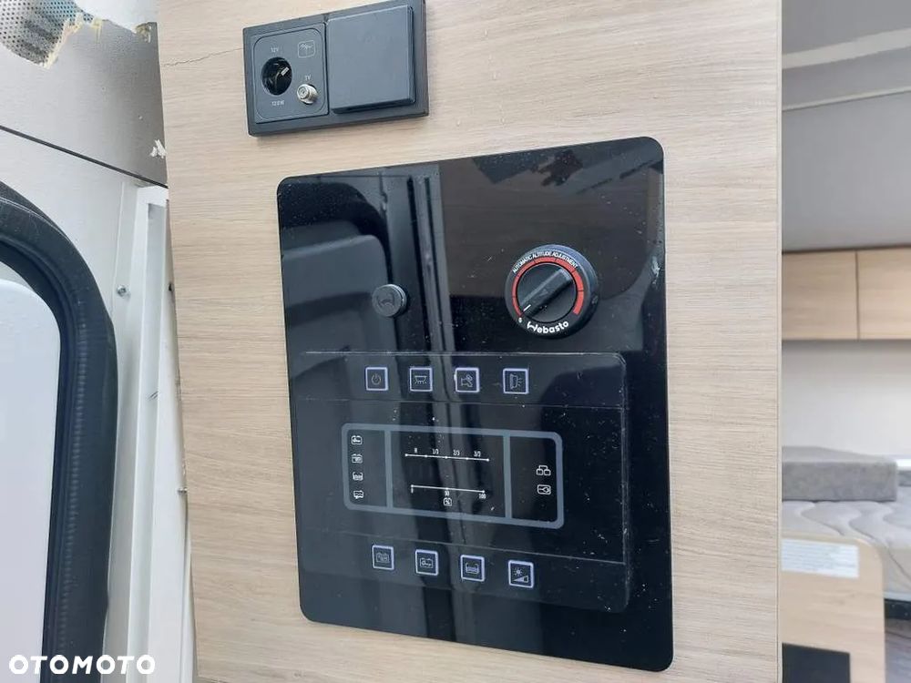 Ford CHALLENGER - 24