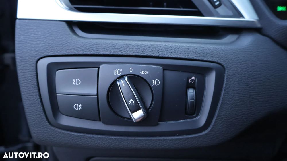 BMW X1 sDrive18d Aut. xLine - 30