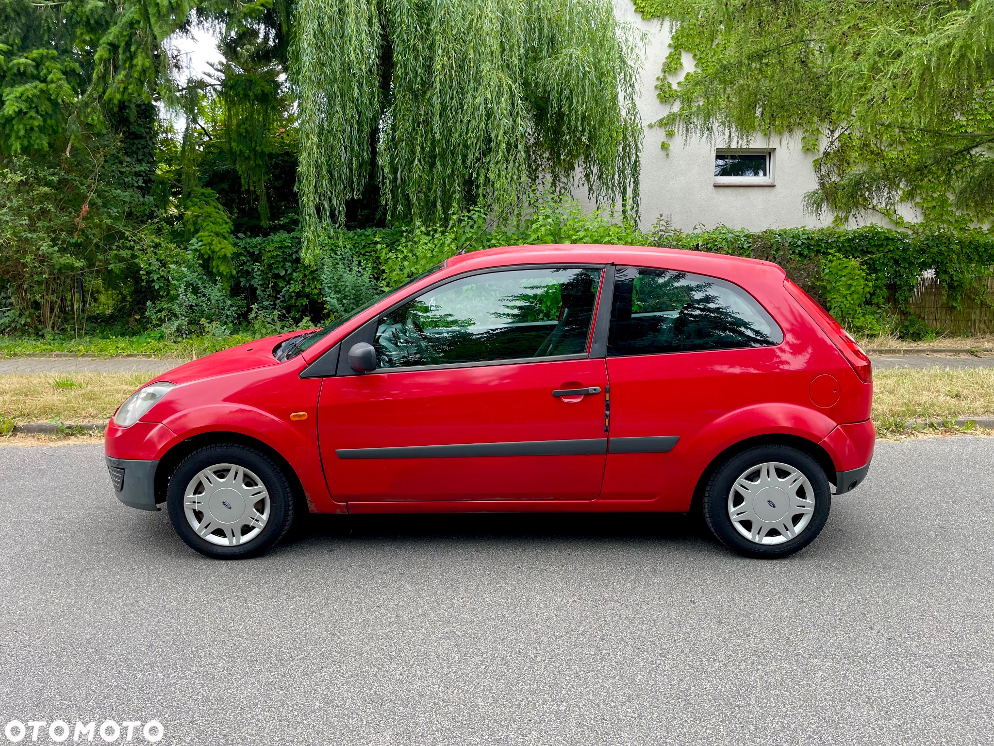 Ford Fiesta 1.3 Ambiente - 2