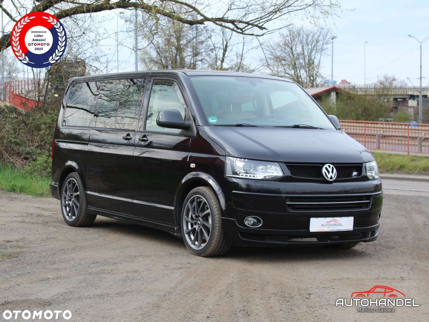 Volkswagen Multivan - 1