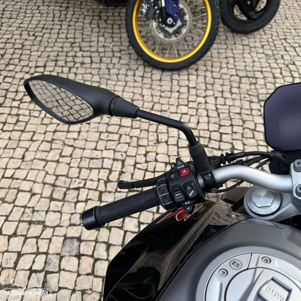 BMW F 900 R - 13