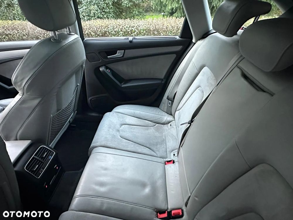 Audi A4 Allroad - 14