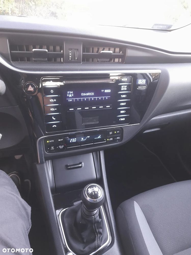 Toyota Auris 1.6 Active - 18
