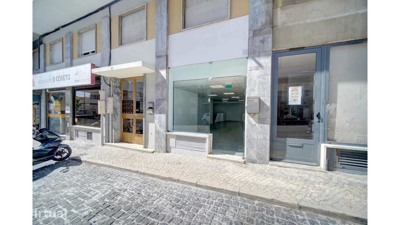 Loja com 149 m² de área total em Sacavém - Grande imagem: 2/18