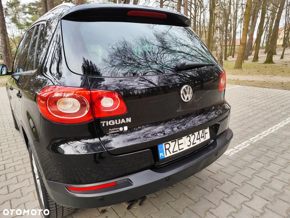 Volkswagen Tiguan - 8